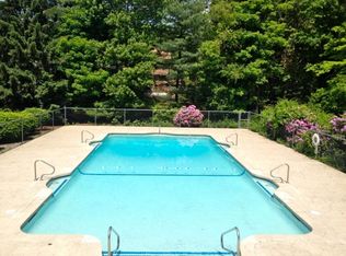 171 Chestnut St APT 5, Foxboro, MA 02035