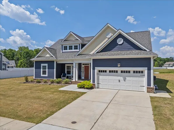 2031 Herons Pointe Ln, Suffolk, VA 23434