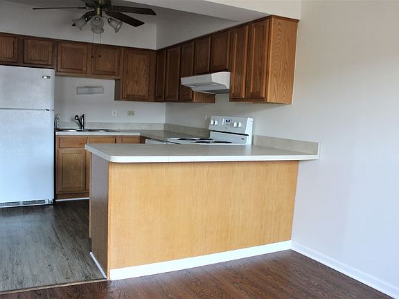 5th image of 9431 S 86th Ct APT 3E