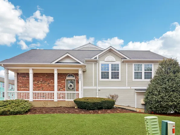 3501 Neubauer Cir, Lindenhurst, IL 60046