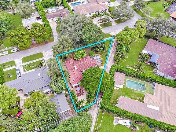 3rd image of 364 Navarre Dr