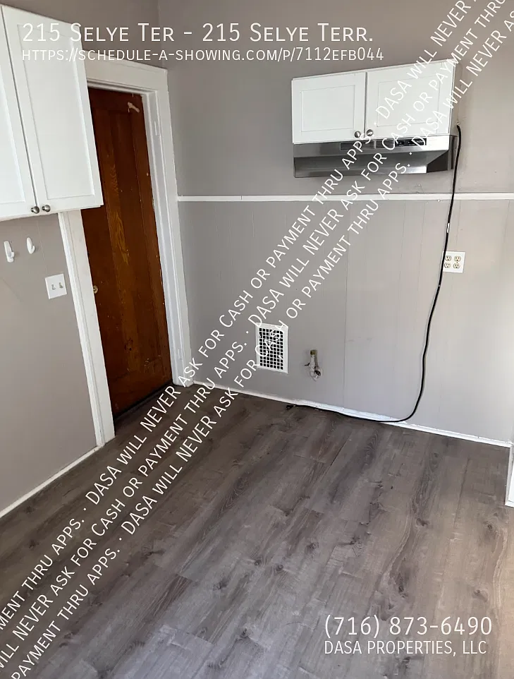 215 Selye - 2 Bed / 1 Bath — Photo 4