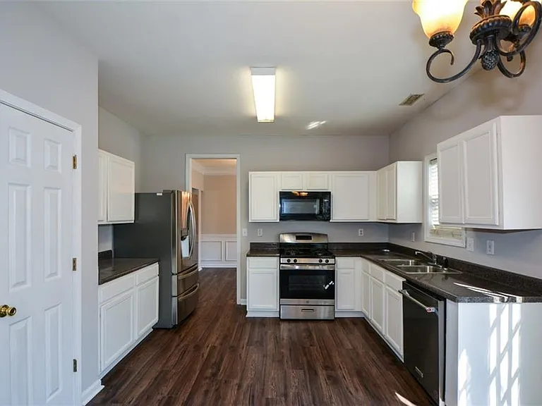 3063 Grace Ct — Photo 13