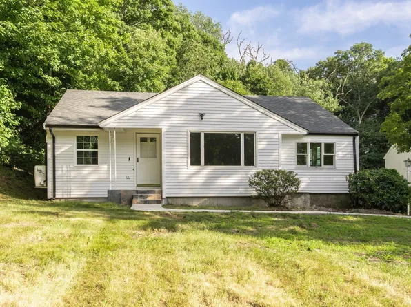 177 Hartford Ave E, Uxbridge, MA 01569