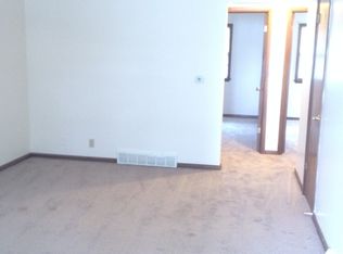 7500 Madison Ave, Urbandale, IA 50322