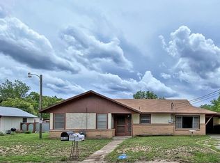 409 Meeker Rd, Kerrville, TX 78028