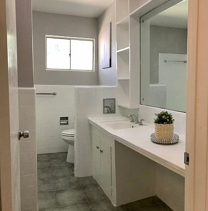 5th image of 302 Locknere Ln