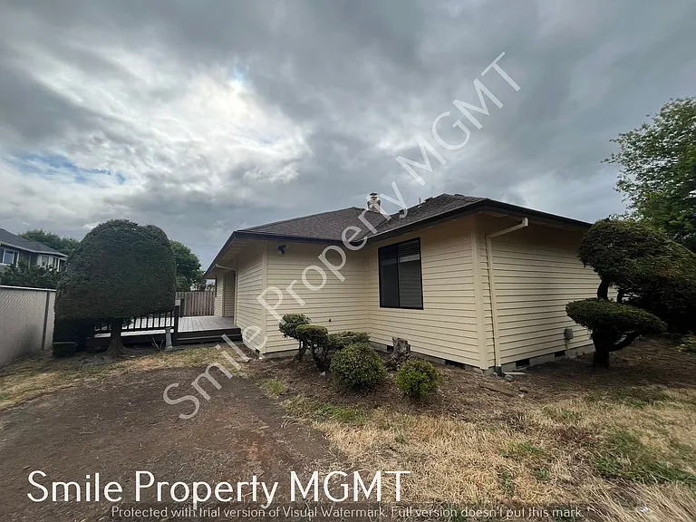 16801 NE San Rafael Dr — Photo 16
