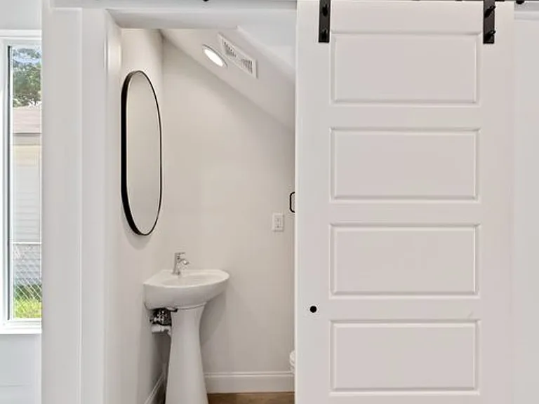 305 Ella St #3 — Photo 10