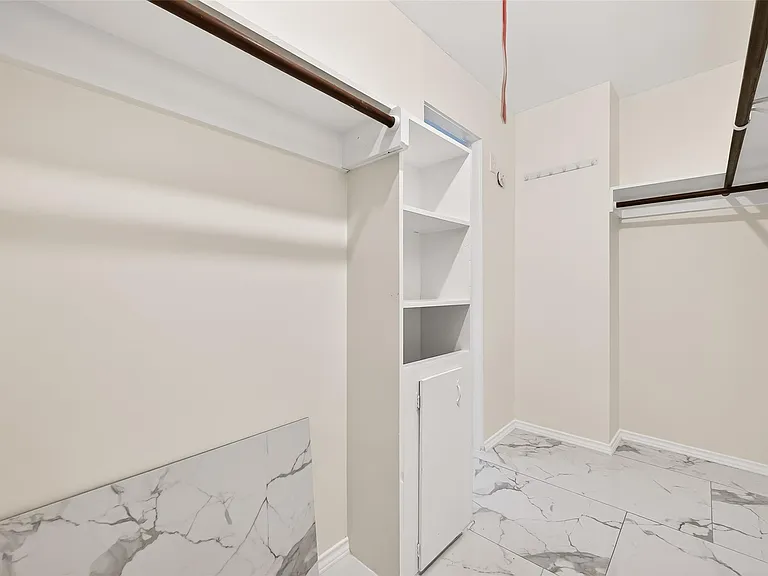 2201 Fountain View Dr #54 — Photo 31