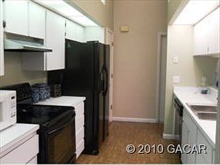 5th image of 5922 NW 43rd Pl