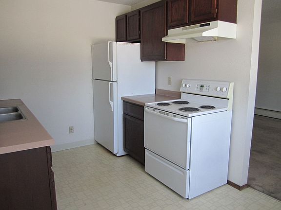 4th image of 1631 8th St N APT 101