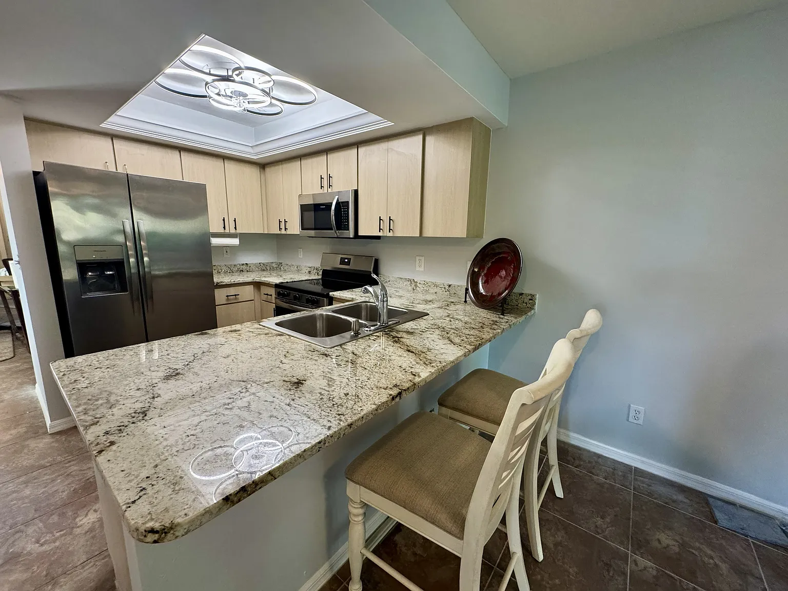 2 bed, 1200 sqft, $1,950 — Photo 3