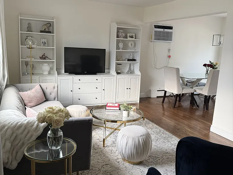 25 Wilshire Dr #1 — Photo 2