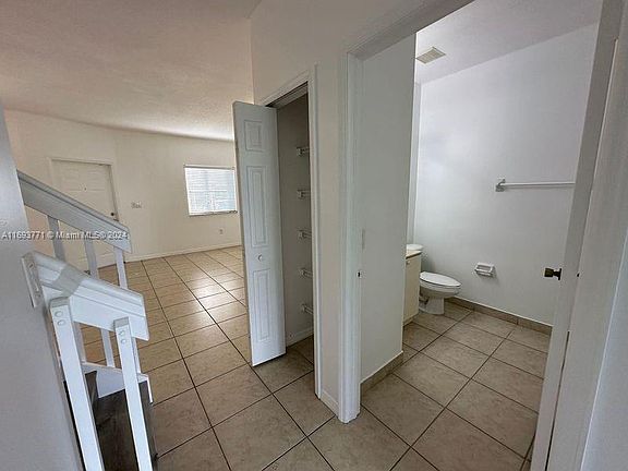 5th image of 1673 SE 31st Ct