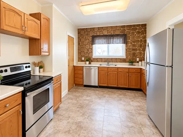 40 Garfield St #1, Natrona Heights, PA 15065