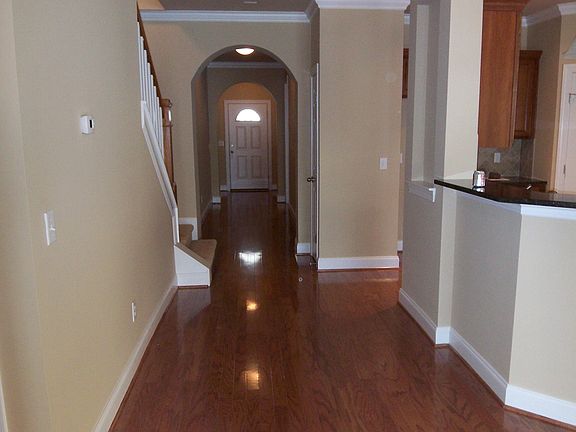 4th image of 3401 Redmon Hl #House