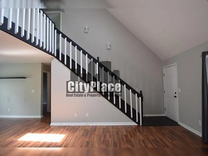 1442 Maria Ave — Photo 11
