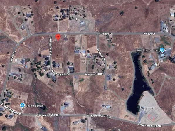 2270 Village Dr, Ione, CA 95640