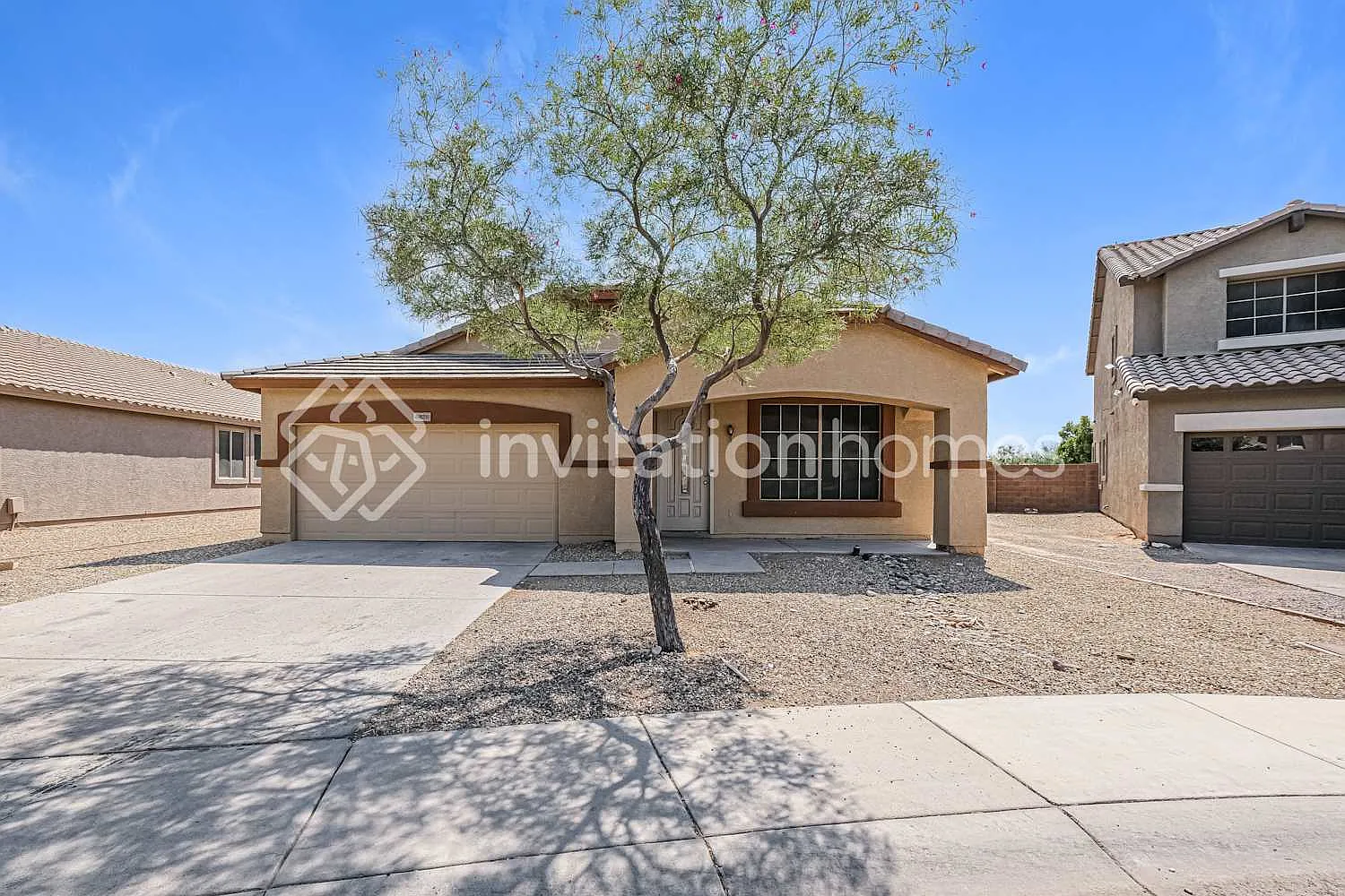 6826 S 30th Ln Phoenix, AZ 85041 — Photo 1