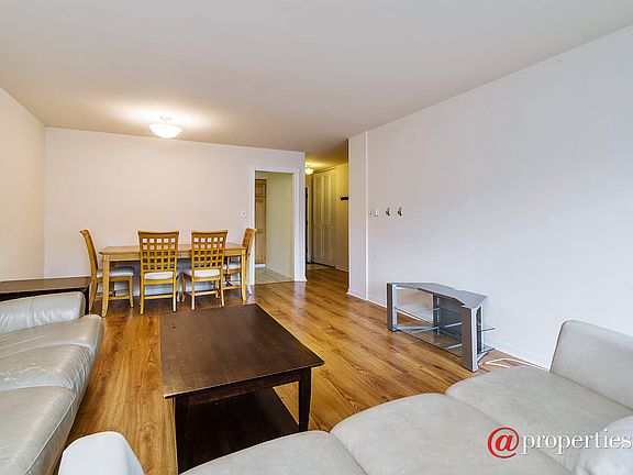 Living Room / Dining Room