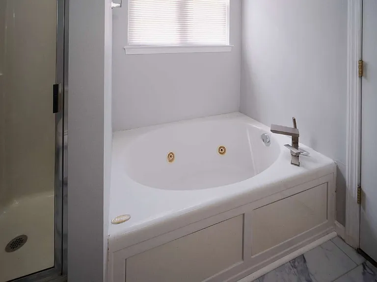 1030 Boxelder Ln — Photo 23
