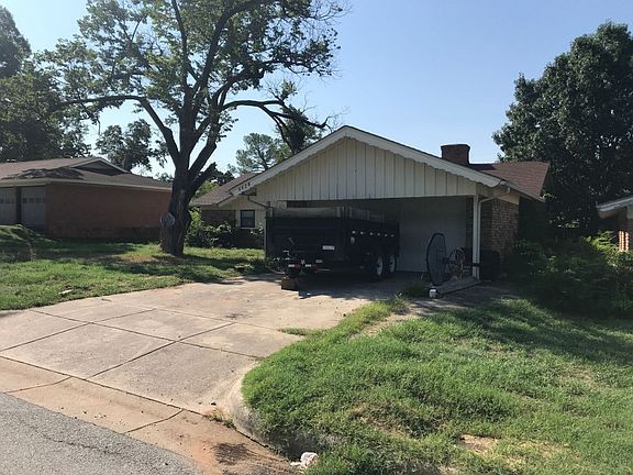 3rd image of 6628 Monterrey Dr