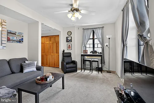 1601 Spring Garden St #501 Photo 1