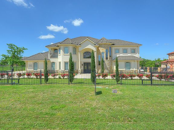 2nd image of 3206 Sieber Dr