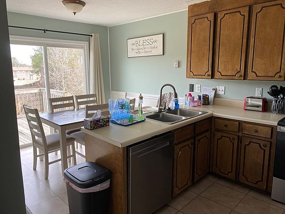 5th image of 1102 Northlake Dr