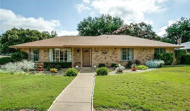 1st image of 2414 Ingleside Dr
