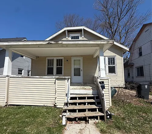 521 E Marengo Ave Photo 1