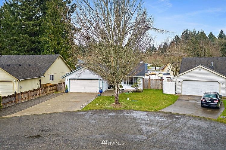 1st image of 1524 Entrada Ct NE