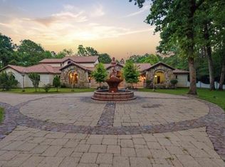 2426 Blue Lake Dr, Magnolia, TX 77354