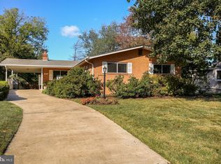 5815 Lone Oak Dr, Bethesda, MD