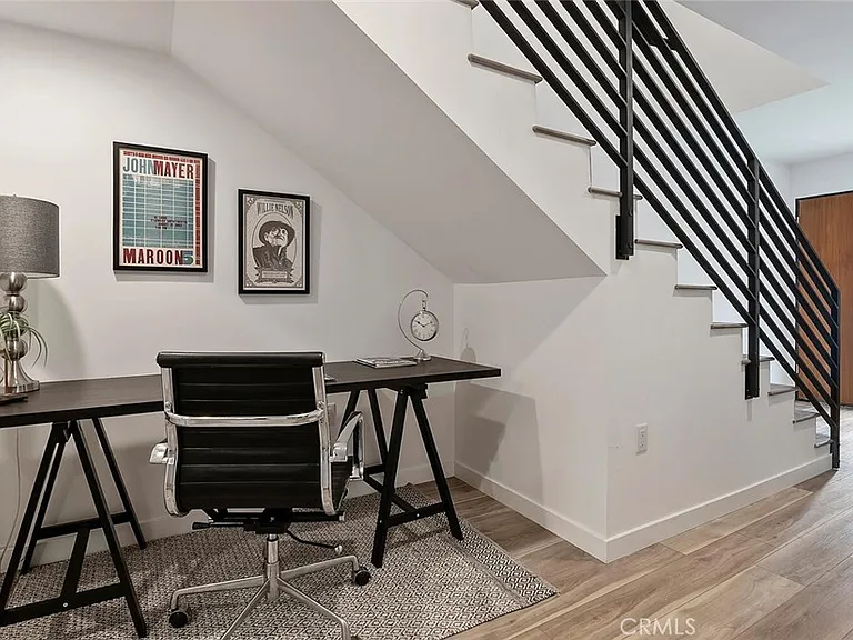 13538 Vanowen St #4 — Photo 20