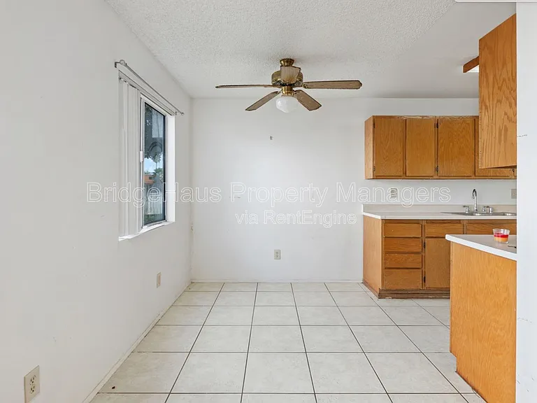 449 S Mollison Ave #3 — Photo 9