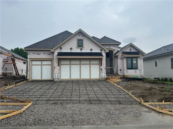3248 W 133rd Ter, Leawood, KS 66209
