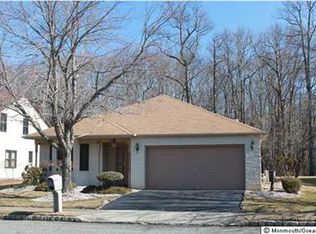 92 Murray Hill Ter, Marlboro, NJ 07746