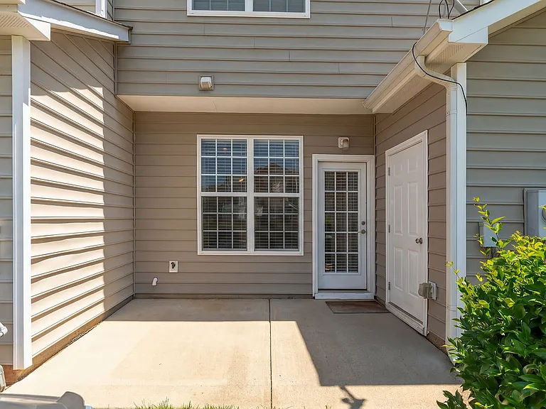 605 Cupola Dr — Photo 21
