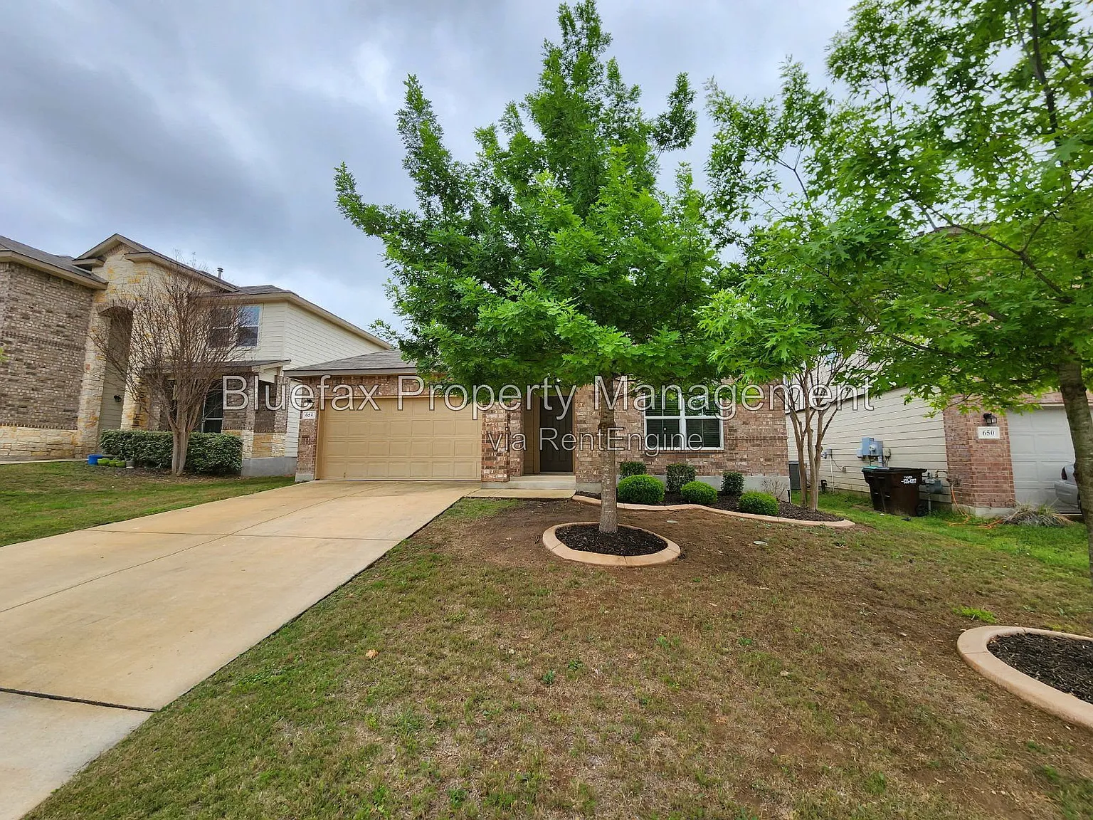 4 bed, 2.0 bath, 1739 sqft, $1,750 — Photo 2