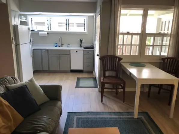 (undisclosed Address), Kailua, HI 96734