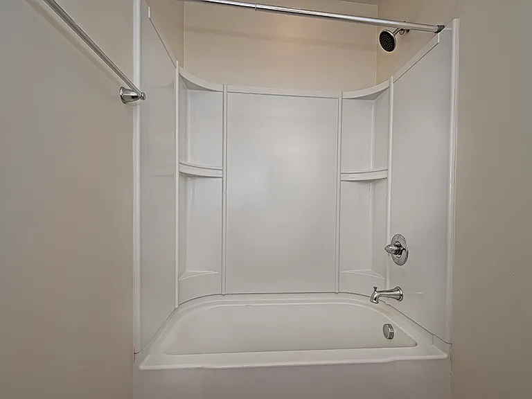 627 Edison Dr — Photo 25