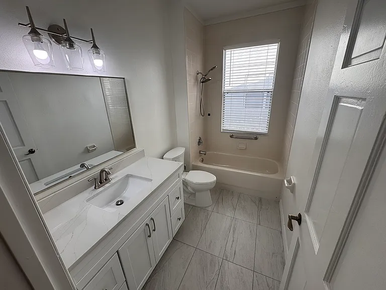 14006 Mailer Blvd — Photo 25