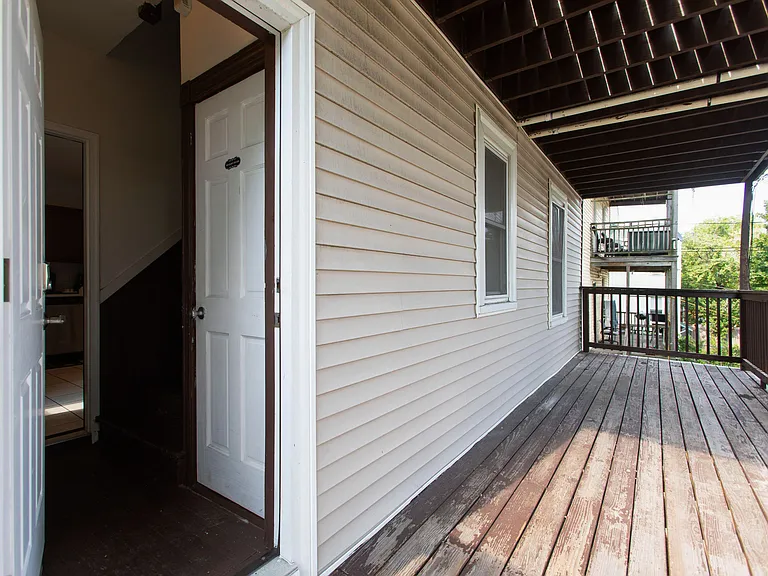 BACK DECK