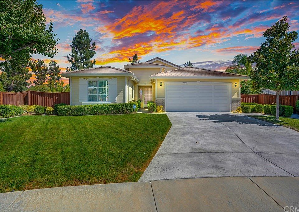 1st image of 39516 Corbett Canyon Cir