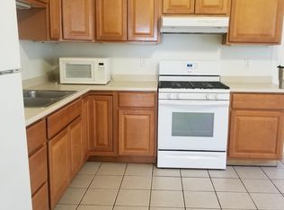 14 Home St #2, New London, CT 06320