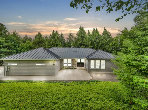 1309 Great Moose Drive, Hartland, ME 04943