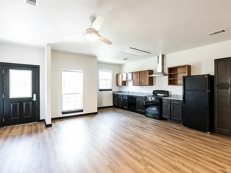 715 N 16th St #715 — Photo 7