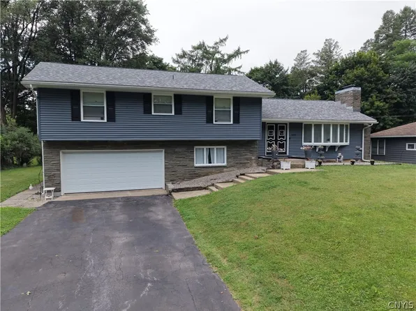 1602 Sherman Dr, Utica, NY 13501